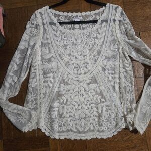 Beautiful Lace Long Sleeve Top By Xhilaration Sz Xs Off White